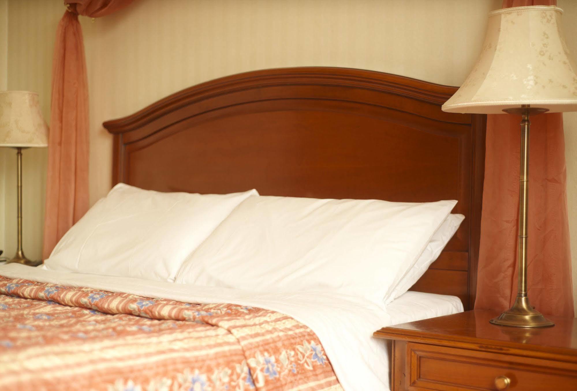 River Island Hotel Castleisland Eksteriør bilde